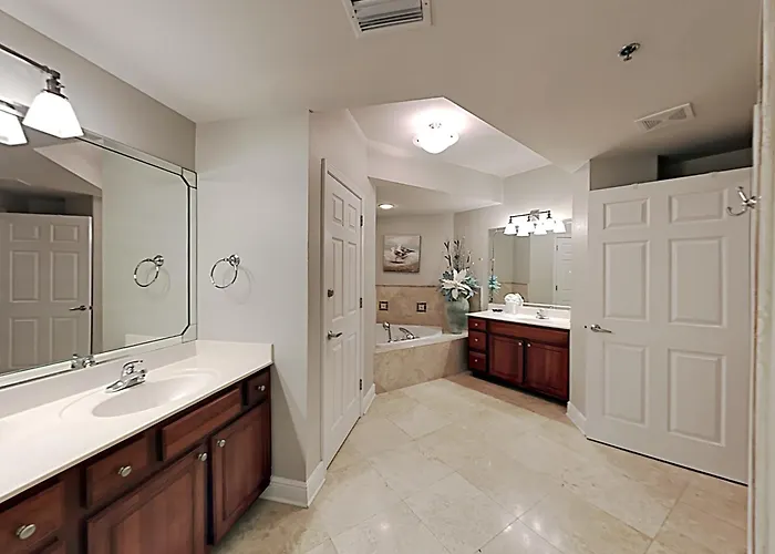 Crystal Shores West #1404 Apartment *